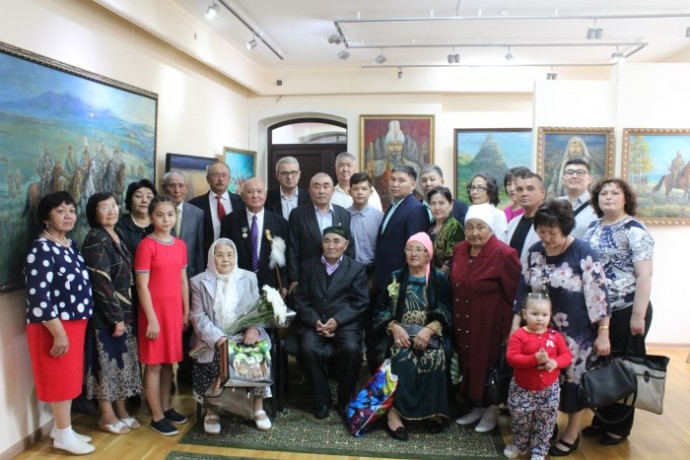 Открытие выставки посвященной 70-летию Дулата Коспанова «АDAM men ZAMAN» 9 Открытие выставки посвященной 70-летию Дулата Коспанова «АDAM men ZAMAN» 9