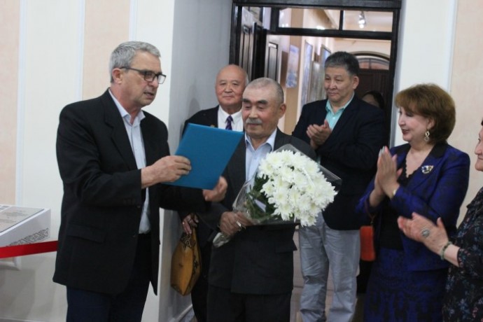 Открытие выставки посвященной 70-летию Дулата Коспанова «АDAM men ZAMAN» 4 Открытие выставки посвященной 70-летию Дулата Коспанова «АDAM men ZAMAN» 4