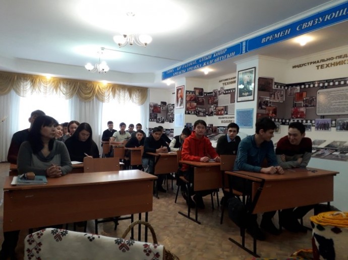 Көктемнің мерейлі мерекесі 1 Көктемнің мерейлі мерекесі 1