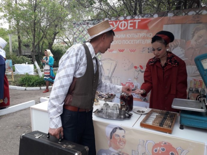 Ретро – дефиле на мероприятии «Ночь в музее» 20 Ретро – дефиле на мероприятии «Ночь в музее» 20