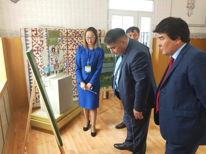 6 сентября 2019 года выставку «Ғасырлар аманаты», посвященная 185-летию Биржан сал организованная Акмолинским областным историко-краеведческим музеем посетил руководитель управления культуры, архивов и документаций Акмолинской области Бикенев Р.Т. 4 6 сентября 2019 года выставку «Ғасырлар аманаты», посвященная 185-летию Биржан сал организованная Акмолинским областным историко-краеведческим музеем посетил руководитель управления культуры, архивов и документаций Акмолинской области Бикенев Р.Т. 4