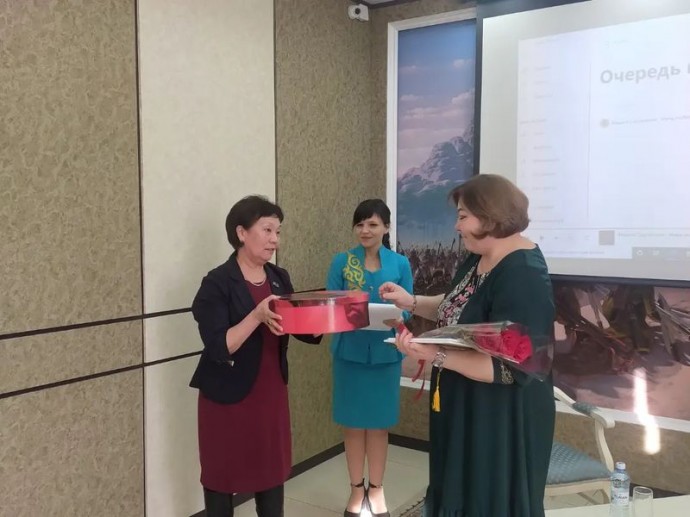 Вечер встреча «Ана жүрегі», повященный празднованию Международного женского дня 8 марта 2 Вечер встреча «Ана жүрегі», повященный празднованию Международного женского дня 8 марта 2