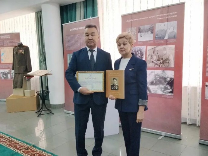 «Көкшетау - Қазақстанның 2021 жылғы мәдени астанасы» жобасы аясында 29 сәуір күні «Көкшетау» мәдениет сарайында Кеңес Одағының батыры Мәлік Ғабдуллиннің Мәскеу түбіндегі жасаған ерлігінің 80 жылдығына арналған «Ерлікке тағзым» атты көрмесі өтті 1 «Көкшетау - Қазақстанның 2021 жылғы мәдени астанасы» жобасы аясында 29 сәуір күні «Көкшетау» мәдениет сарайында Кеңес Одағының батыры Мәлік Ғабдуллиннің Мәскеу түбіндегі жасаған ерлігінің 80 жылдығына арналған «Ерлікке тағзым» атты көрмесі өтті 1