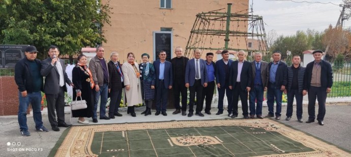 КЕНЕСАРЫ ХАНҒА АРНАЛҒАН ЕСКЕРТКІШ ТАҚТА ОРНАТЫЛДЫ 2 КЕНЕСАРЫ ХАНҒА АРНАЛҒАН ЕСКЕРТКІШ ТАҚТА ОРНАТЫЛДЫ 2