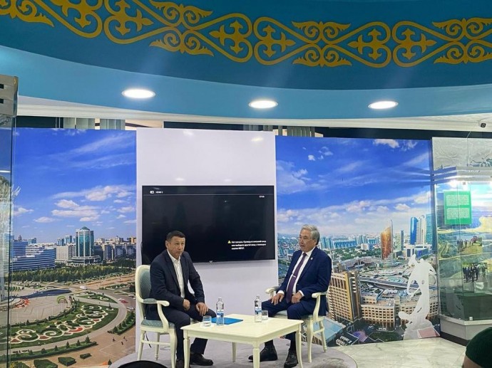 Ақмола облыстық тарихи-өлкетану музейінің ұжымы журналист, публицист, жазушы-драматург, қоғам қайраткері, «Арқа ажары», «Көкшетау» газеттерінің және «Көкшетау» журналының бас редакторы Ерғалиев Жабал Ерғалиұлын туған күнімен құттықтайды 2 Ақмола облыстық тарихи-өлкетану музейінің ұжымы журналист, публицист, жазушы-драматург, қоғам қайраткері, «Арқа ажары», «Көкшетау» газеттерінің және «Көкшетау» журналының бас редакторы Ерғалиев Жабал Ерғалиұлын туған күнімен құттықтайды 2